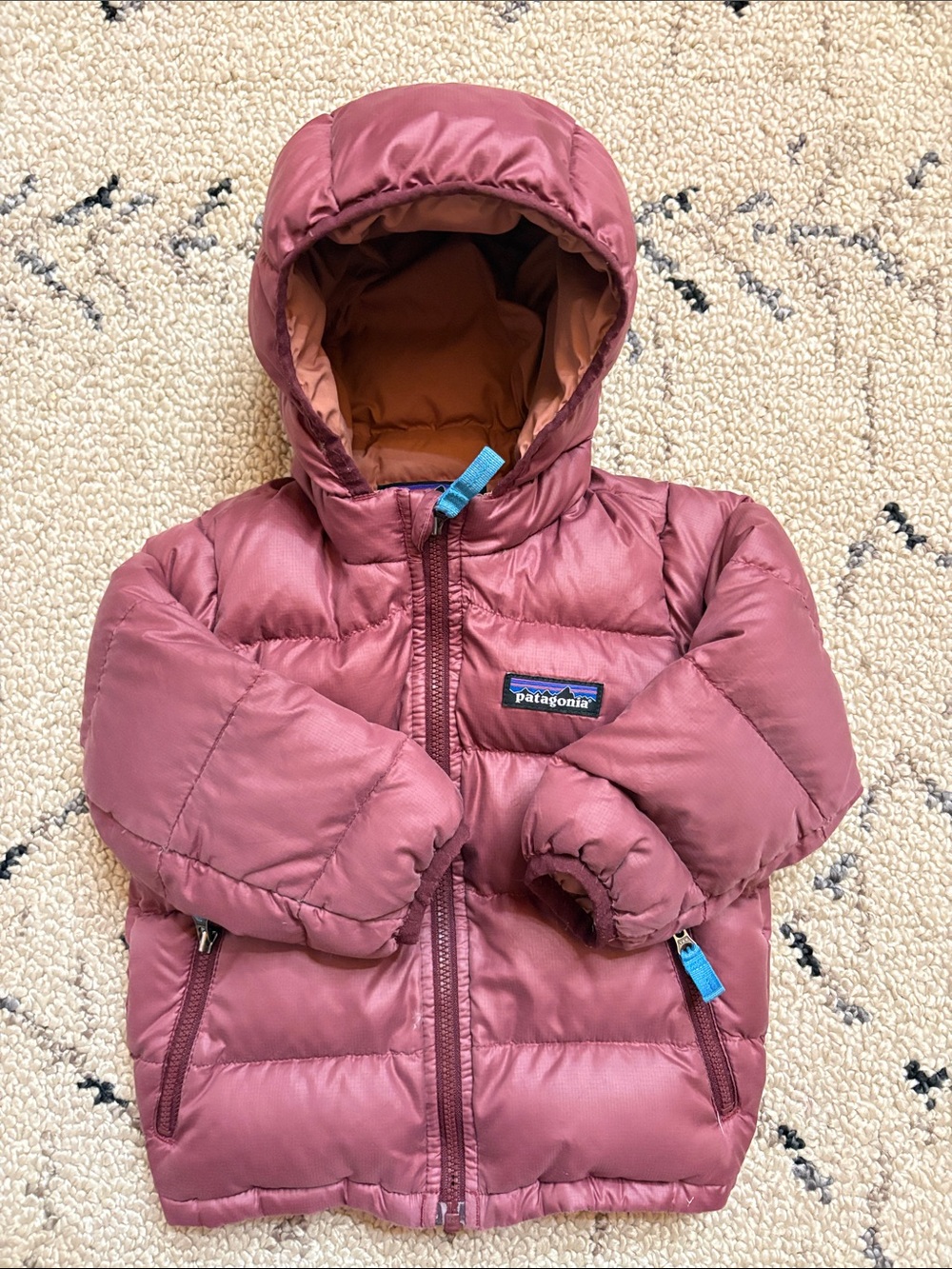 Patagonia Kids  Puffer Jacket  (12/18m)
